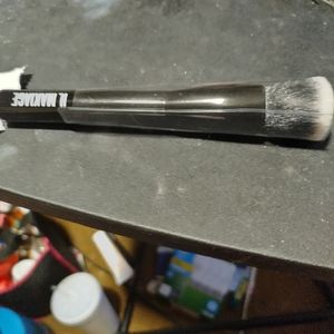 Il makiage #100 foundation brush